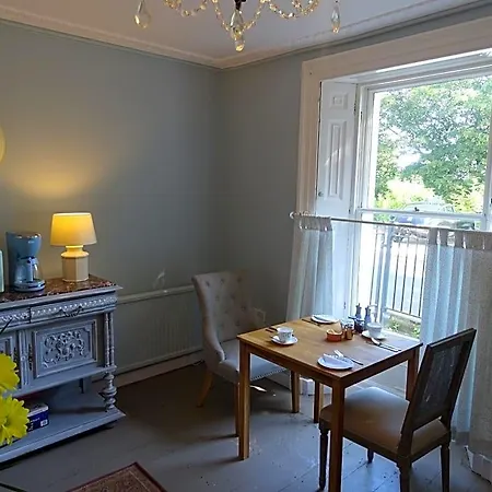 Osborne House 4*