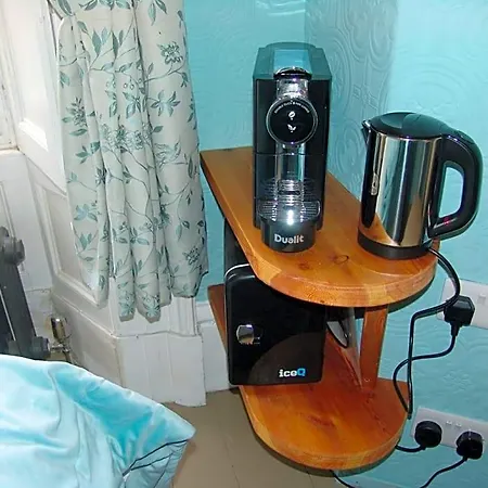Osborne House Bed & Breakfast 4*