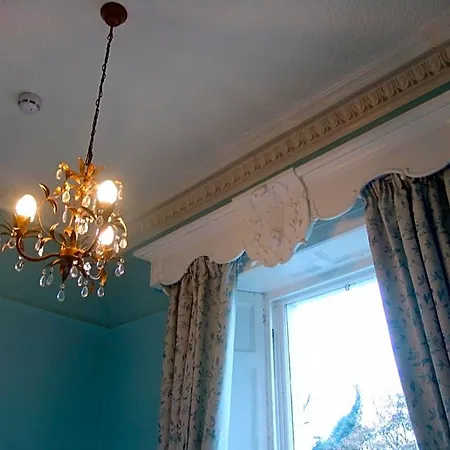 Osborne House 4*